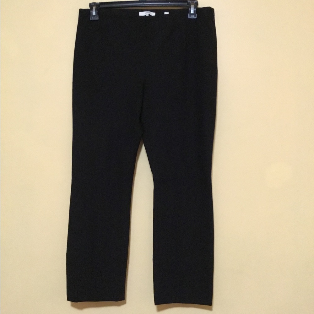 EUC Black cropped casual pants size XL.